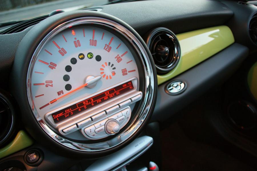  Mini Cooper S Cabrio 2009 года  (фото 89 из 130)